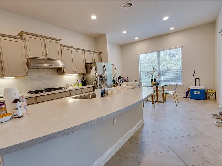9301 Ivalenes Hope Dr — Photo 10