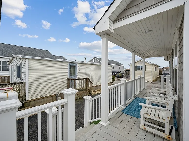 100 Deforest Rd #208 — Photo 11