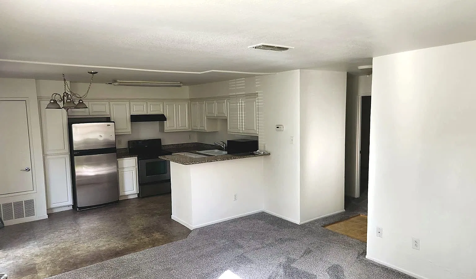 1 bed, 705 sqft, $1,750 — Photo 2