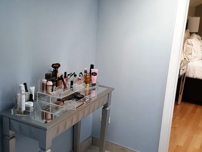 940 W Concord Pl — Photo 10