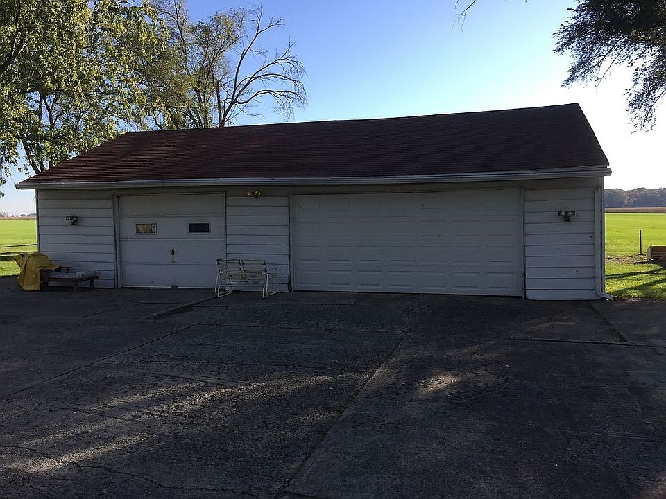 2nd image of 21576 N Dixie Hwy