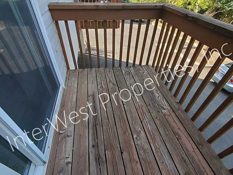 3025 S Troutdale Rd — Photo 9