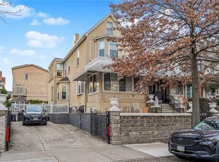 688 E 4th St, Brooklyn, NY 11218