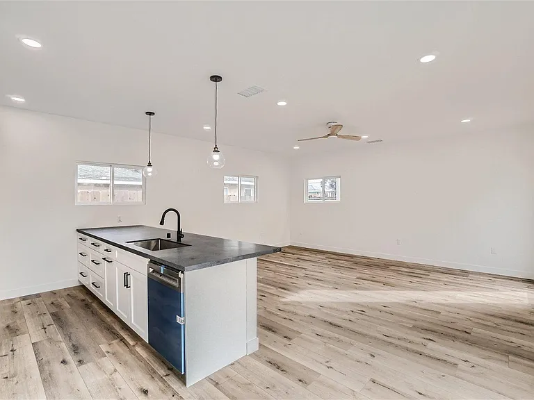 6264 Stewart St — Photo 8