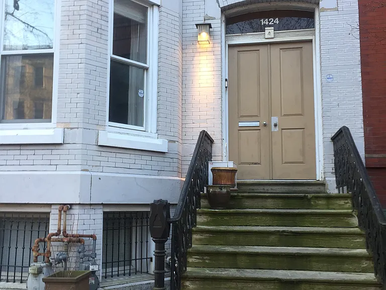 1424 Q St NW #1 — Photo 1