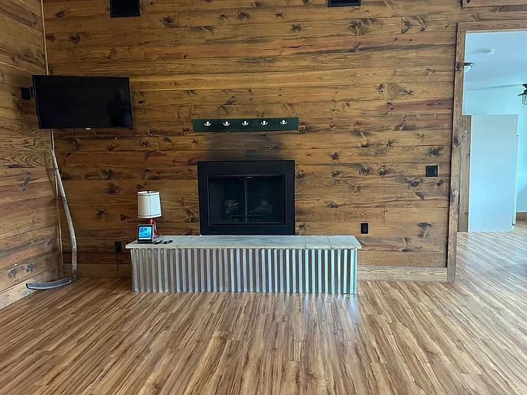 Livingroom fireplace