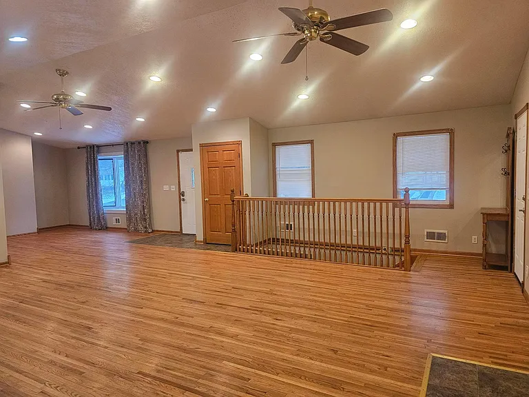 1209 Pearson Pkwy — Photo 5