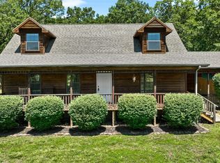 10351 S Smokey Bear Rd, Fayetteville, AR 72701