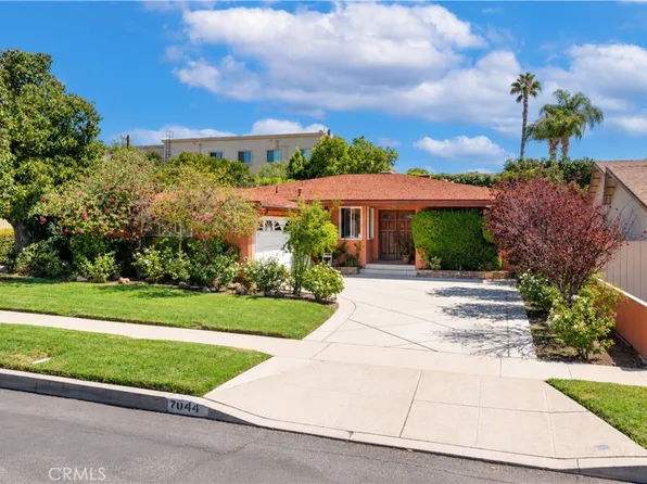 7044 Mammoth Ave, Van Nuys, CA 91405