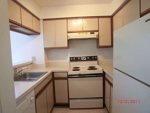 5th image of 225 Briarcrest Dr Unit 205