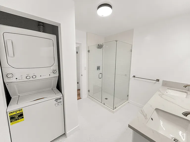 1128 Larrabee St #3 — Photo 20