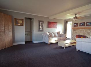 207 5th St, Amity, OR 97101