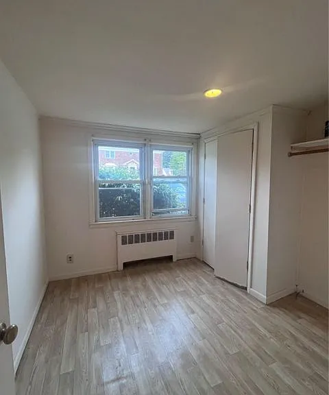 348 E Beech St #LOWER — Photo 7