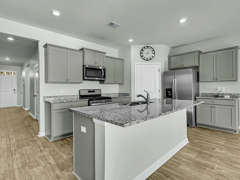 229 Grand View Xing — Photo 10