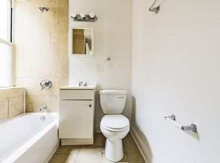 6954 S Calumet Ave #5200, Chicago, IL 60637
