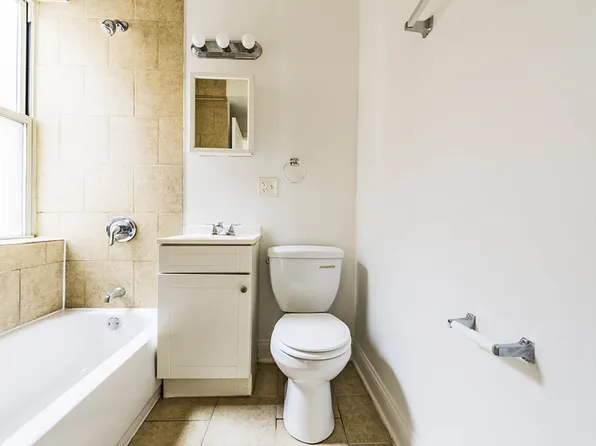 6954 S Calumet Ave 326 E 70th St Chicago, IL 60637, 6954 S Calumet Ave #326-2, Chicago, IL 60637