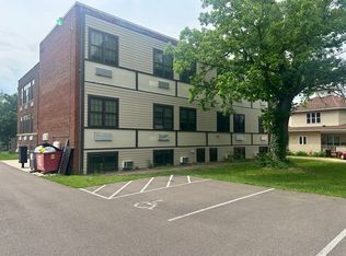 710 11th St E APT 7, Menomonie, WI 54751