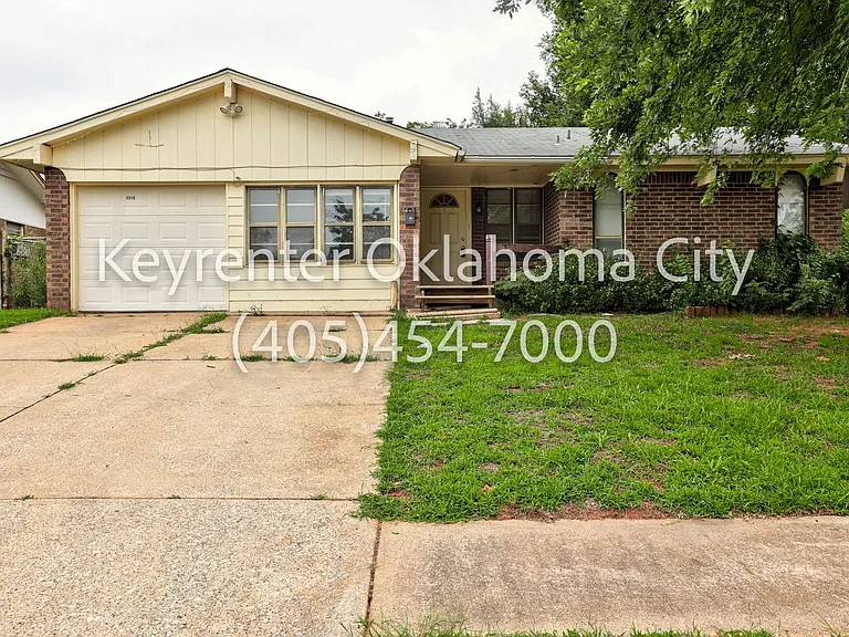 5316 S Briarwood Dr — Photo 2