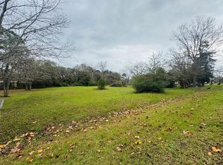 401 S Fm 356, Onalaska, TX 77360