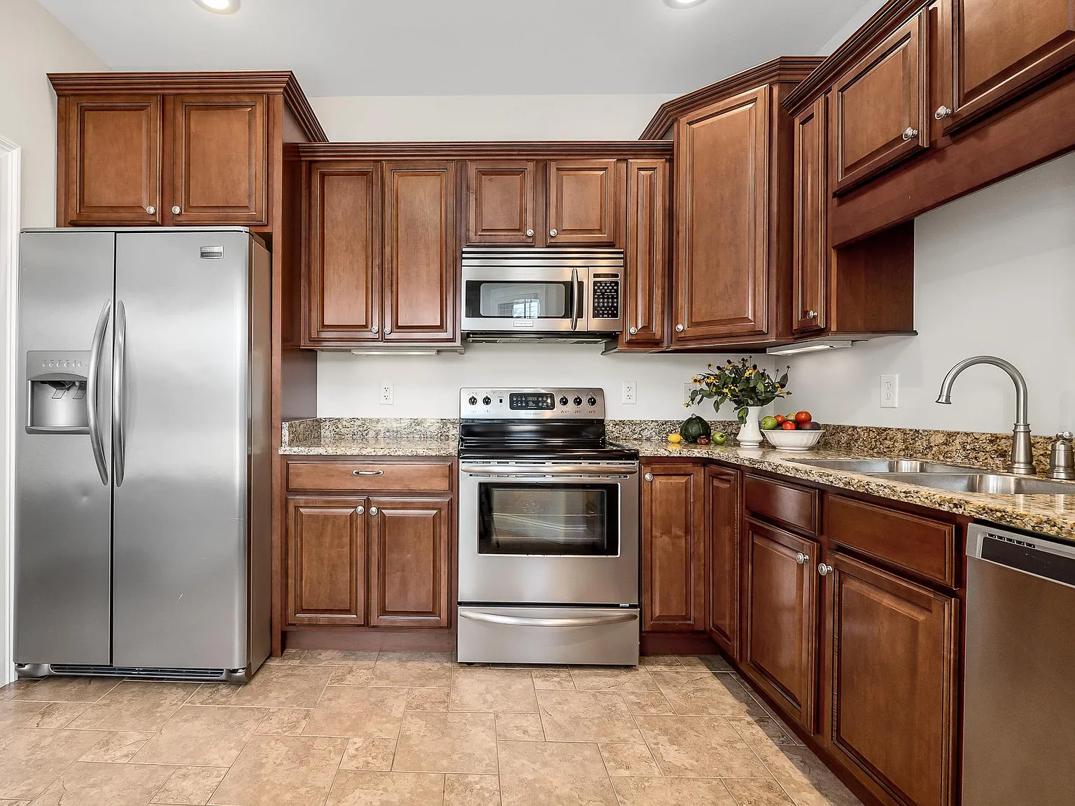 3 bed, 1665 sqft, $1,850 — Photo 4