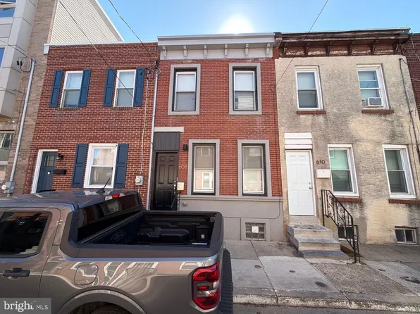 608 Winton St, Philadelphia, PA 19148