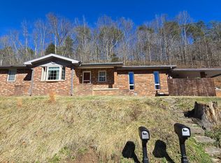 406 Church Dr, Paintsville, KY 41240