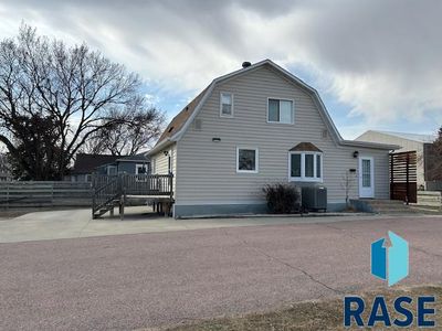 1017 W 7th Ave, Mitchell, SD, 57301