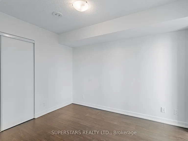 60 Shuter St #2610 — Photo 15