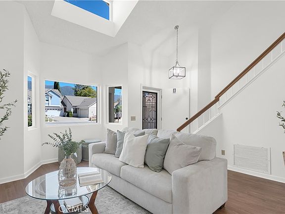 4th image of 12283 Mint Ct