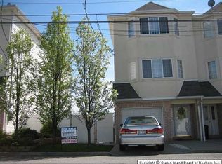 56 Ambassador Ln, Staten Island, NY 10309