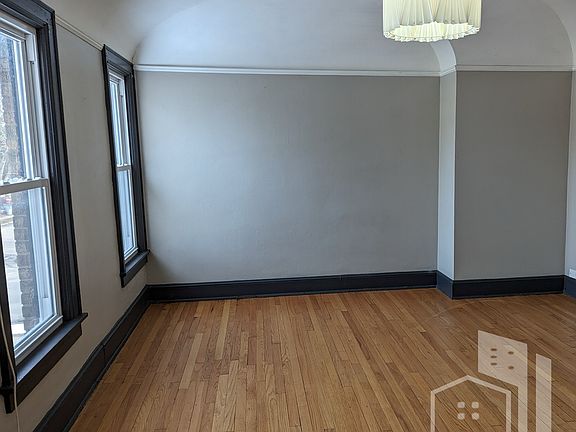 3rd image of 205 W Ring St #B