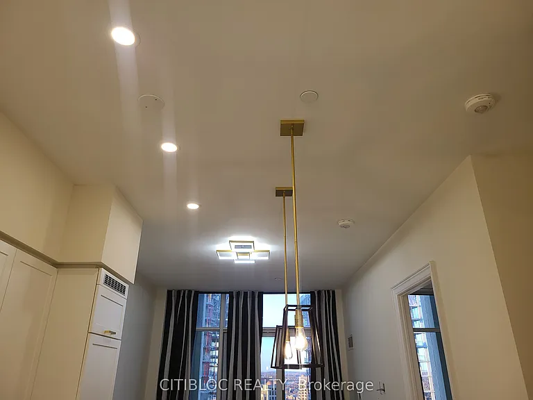 9085 Jane St #Penthouse 3 — Photo 9