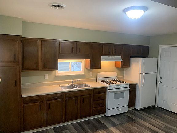4th image of 4272 W 42nd St #Up