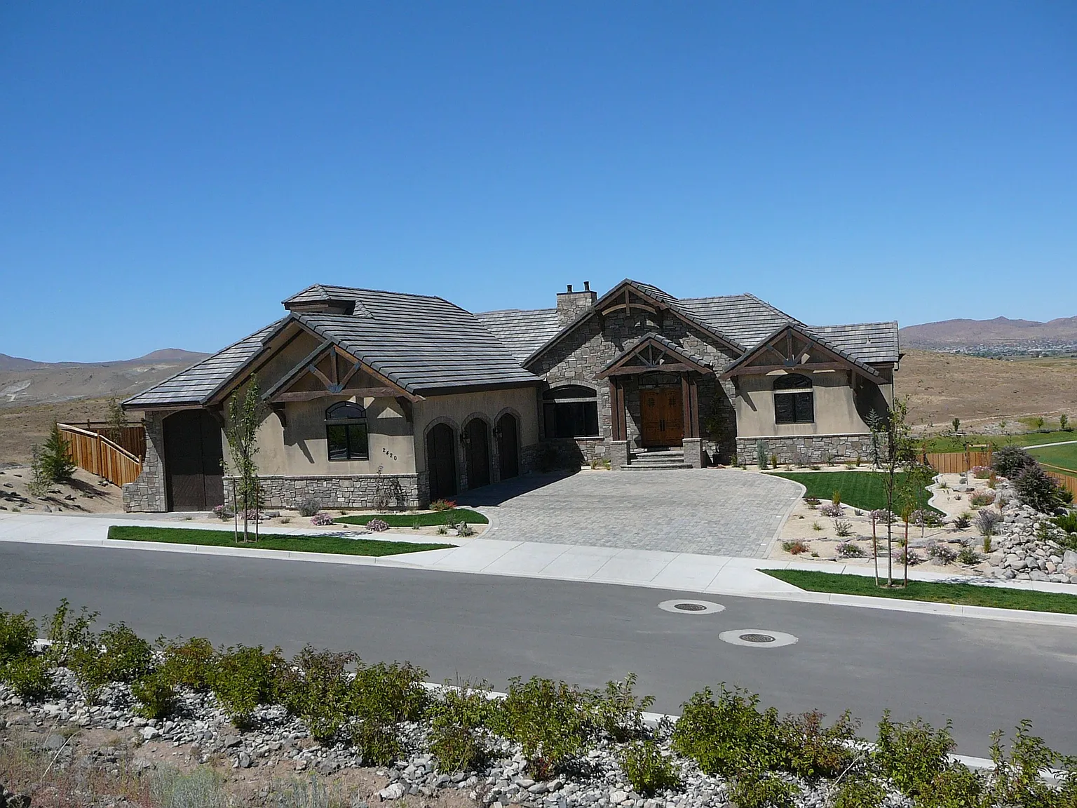 2420 Singing Hills Dr photo 1