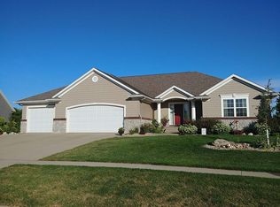 1812 Taft Dr SW, Cedar Rapids, IA 52404