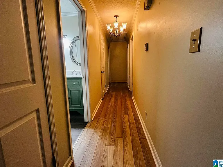161 Mission Dr — Photo 9