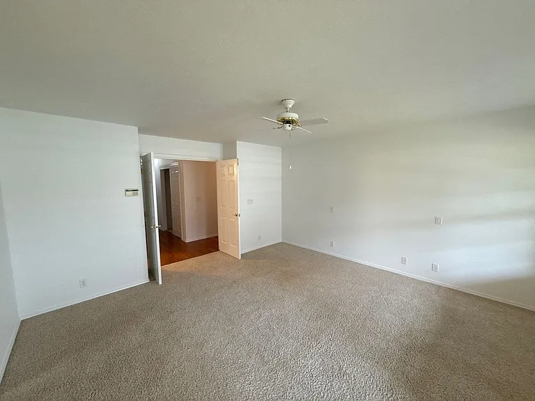191 McLaughlin Dr — Photo 26