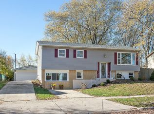 5719 Fairfax Rd, Oak Forest, IL 60452