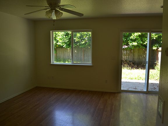 2nd image of 2825 E 20th St
