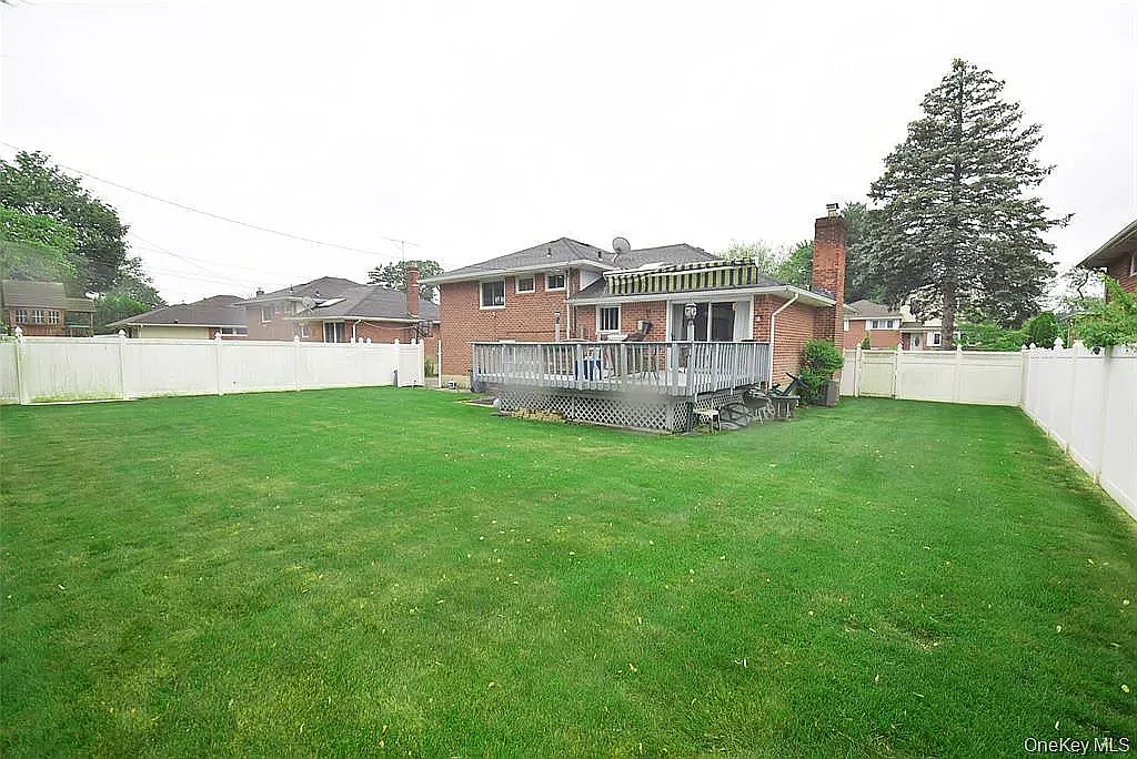 3 bed, 1810 sqft, $5,800 — Photo 4