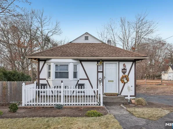 269 Paterson Ave, Midland Park, NJ 07432