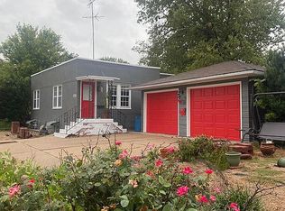 1010 W 12th St, Hastings, NE 68901