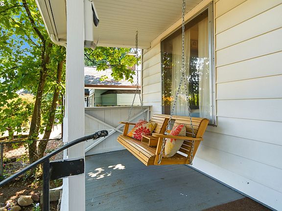 5th image of 7402 SE Ellis St