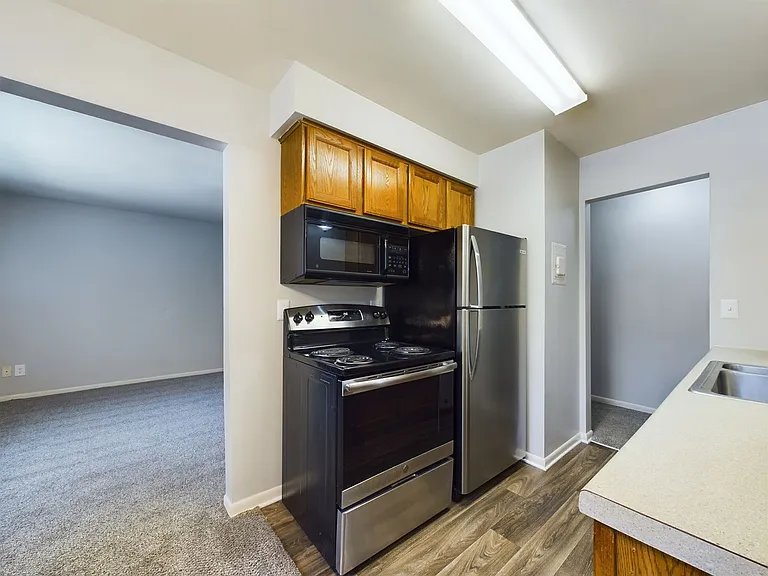 Williamsburg Apartments — Photo 27