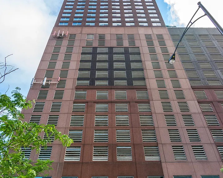 N Lake Shore Dr — Photo 1