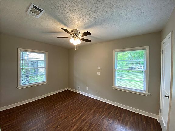 5th image of 5110 Bataan Rd
