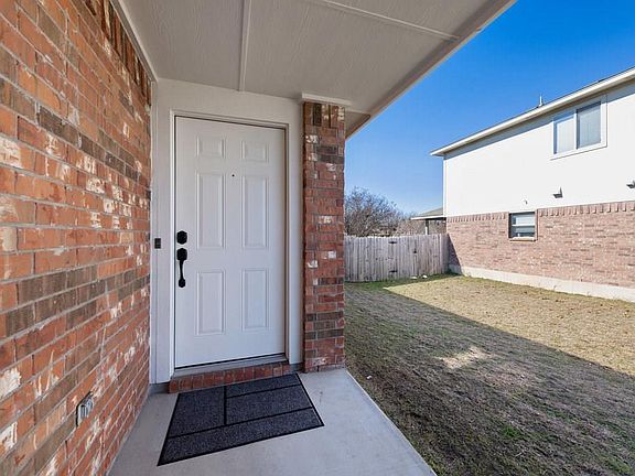 5th image of 1115 Whitley Dr