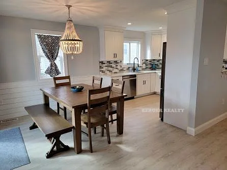 212 Simpson Ave #1 — Photo 6
