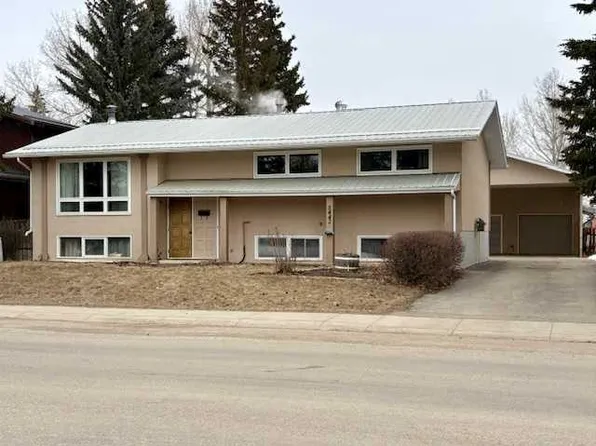 5442 S 54th St, Olds, AB T4H 1J8