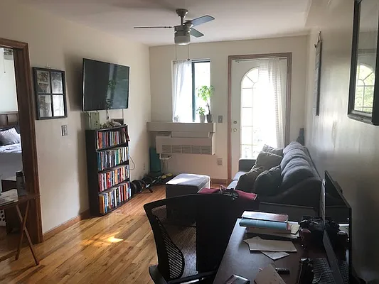 Rented by 18 REALTY | media 25